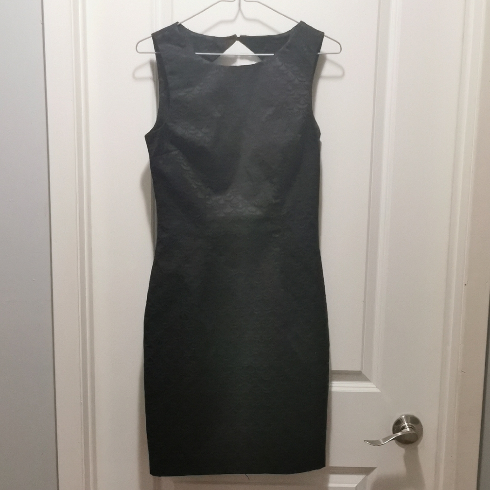 H&M Chic Black Sleeveless‎ Mini Dress